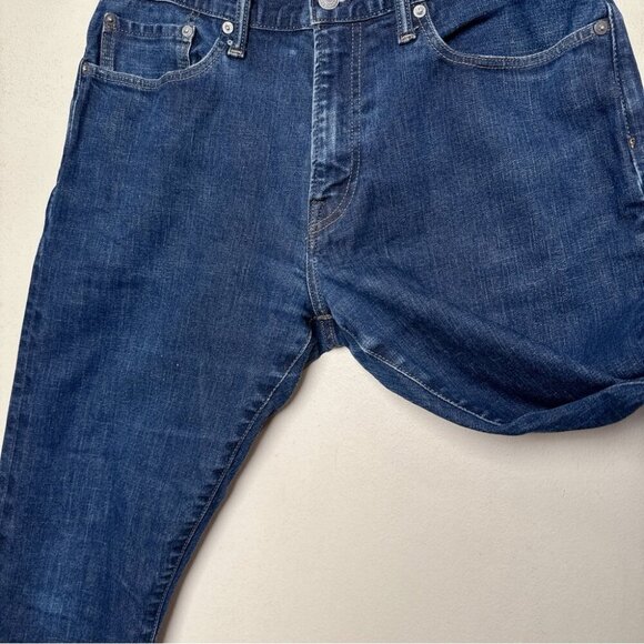 GAP Mens 33 x 32 Athletic Taper Dark Wash Blue Denim Jeasn - Picture 14 of 16